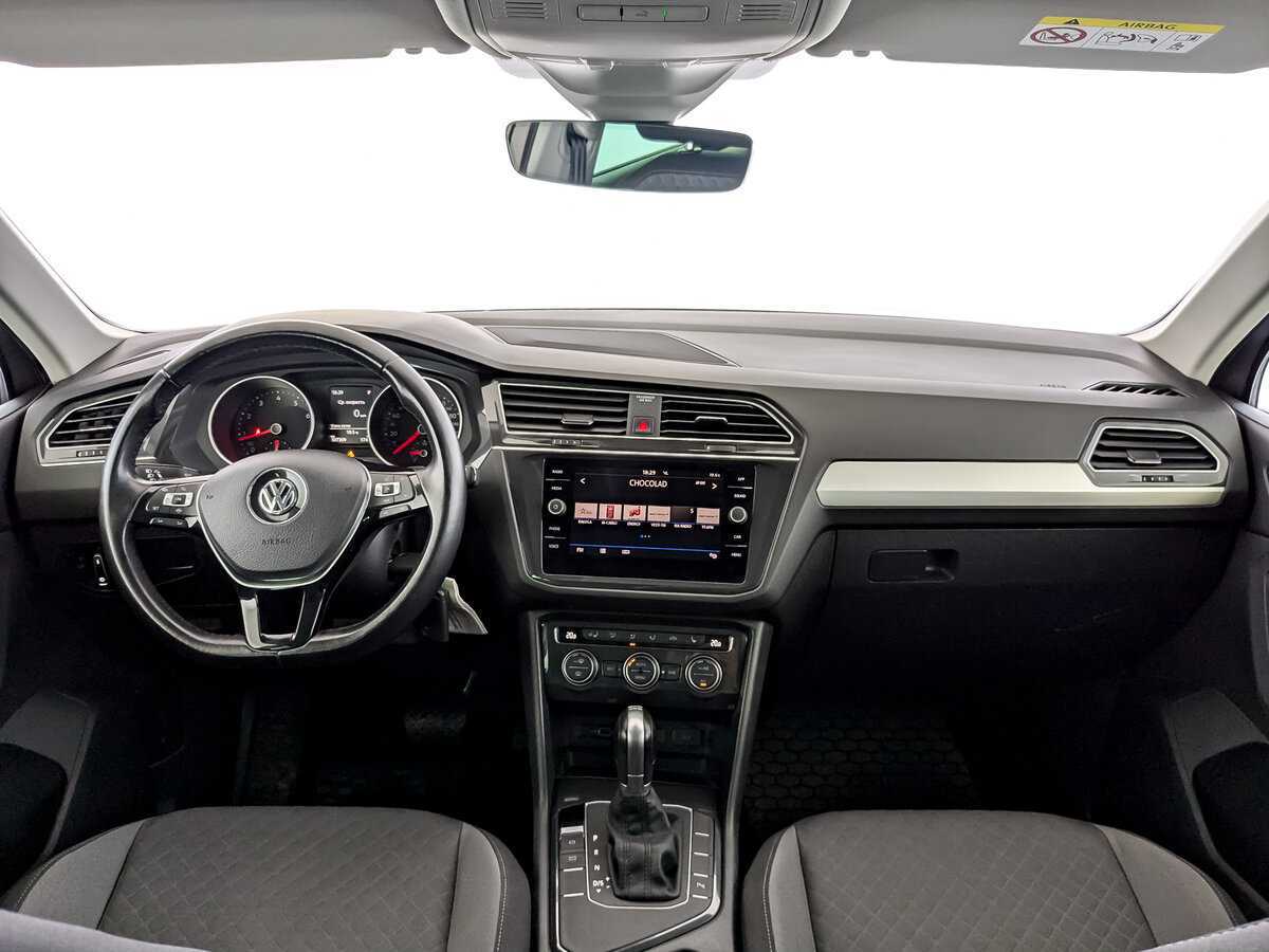 Купить Volkswagen Tiguan с пробегом. Фото: #11