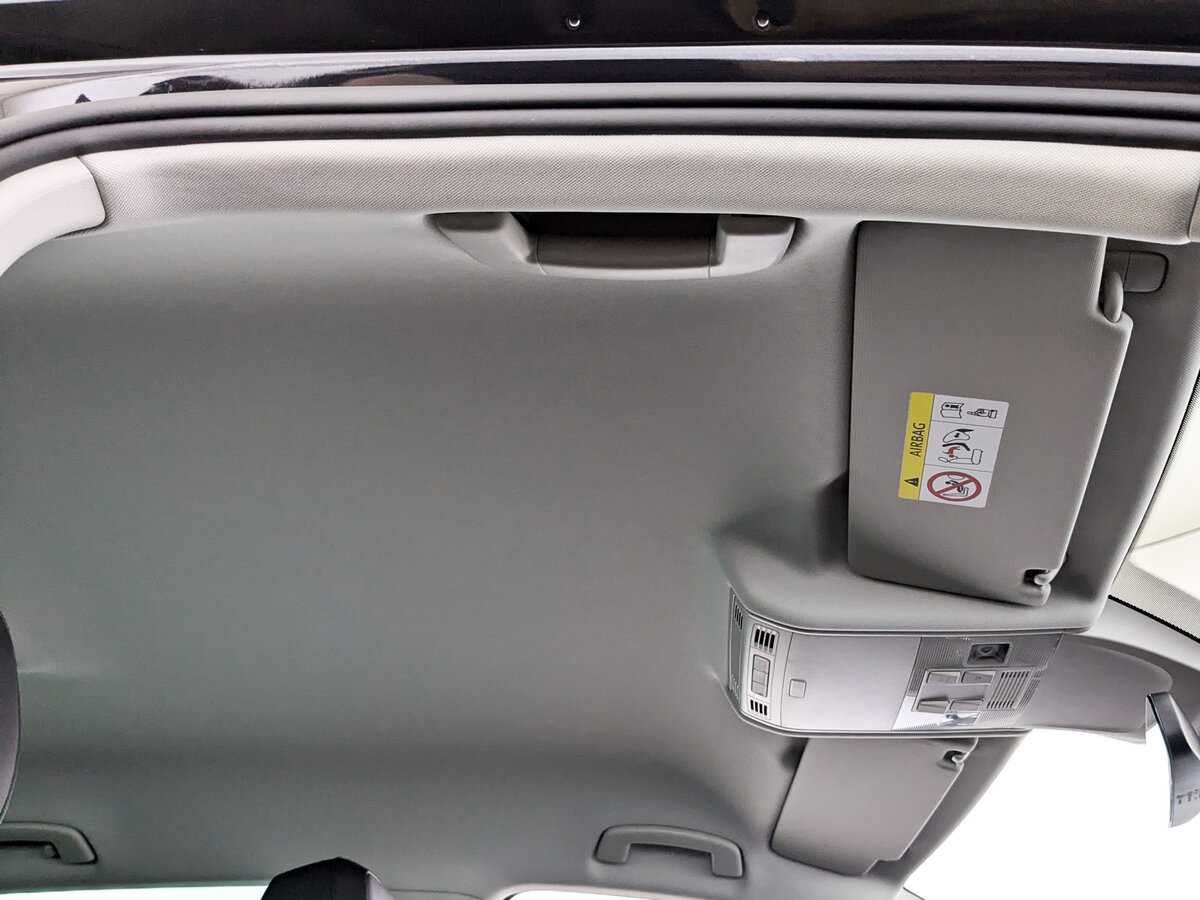 Купить Volkswagen Tiguan с пробегом. Фото: #18