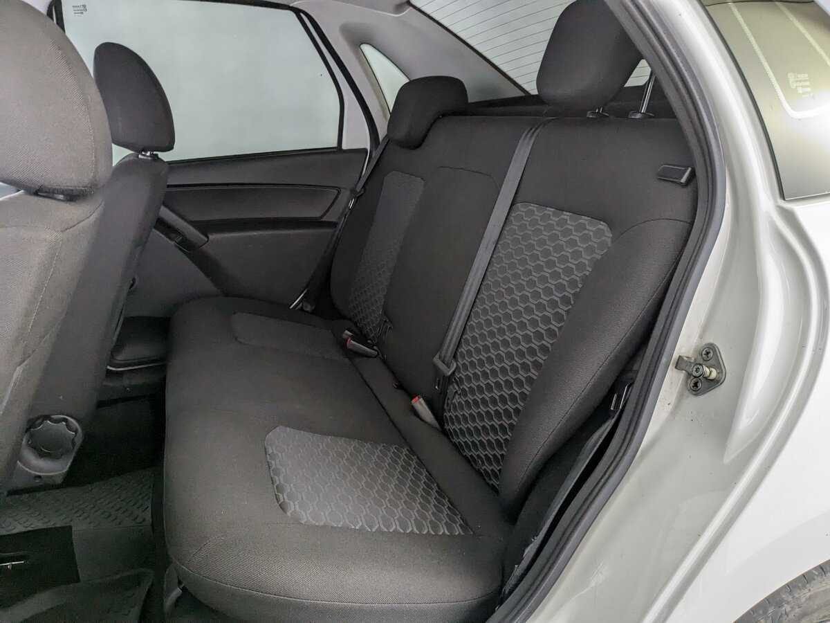 Купить Lada (ВАЗ) Granta с пробегом. Фото: #8