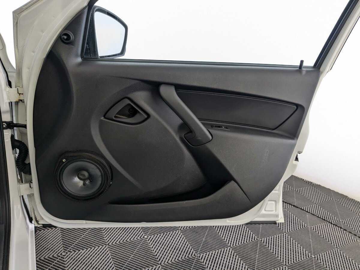 Купить Lada (ВАЗ) Granta с пробегом. Фото: #17