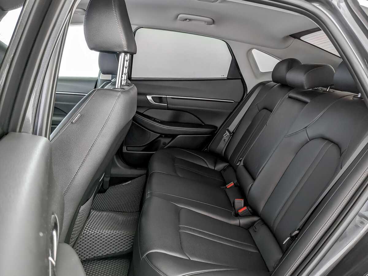 Купить Hyundai Sonata с пробегом. Фото: #9
