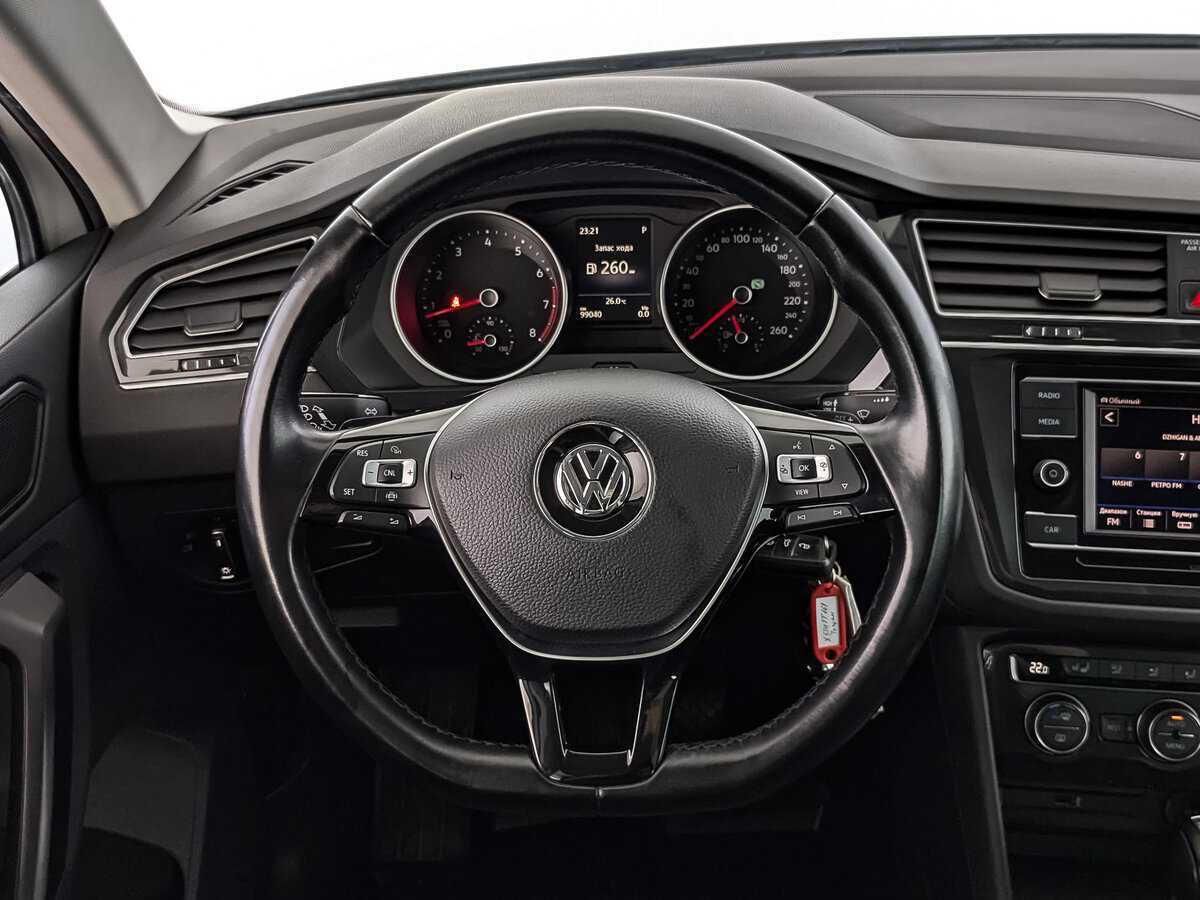 Купить Volkswagen Tiguan с пробегом. Фото: #17