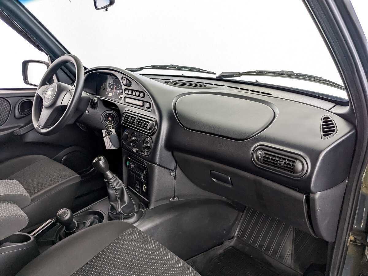 Купить Chevrolet Niva с пробегом. Фото: #8