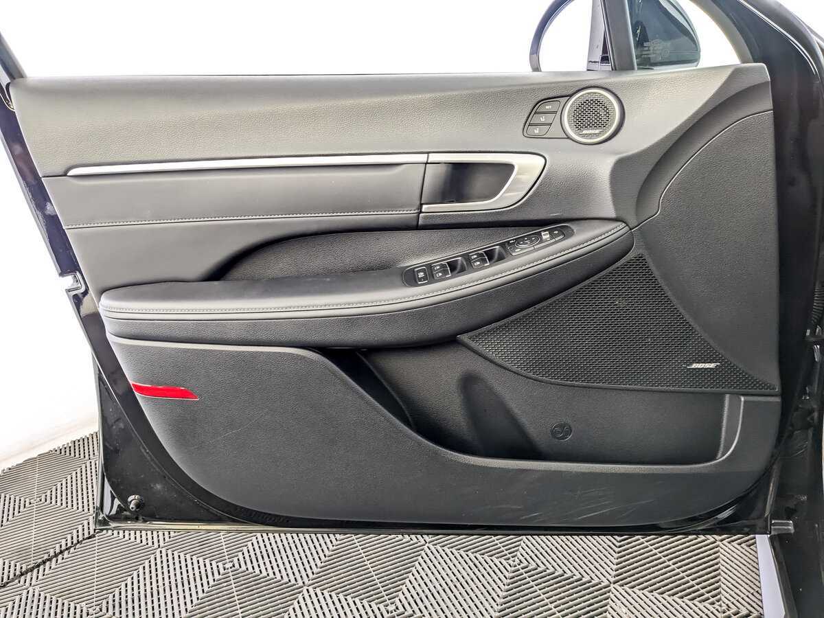 Купить Hyundai Sonata с пробегом. Фото: #14