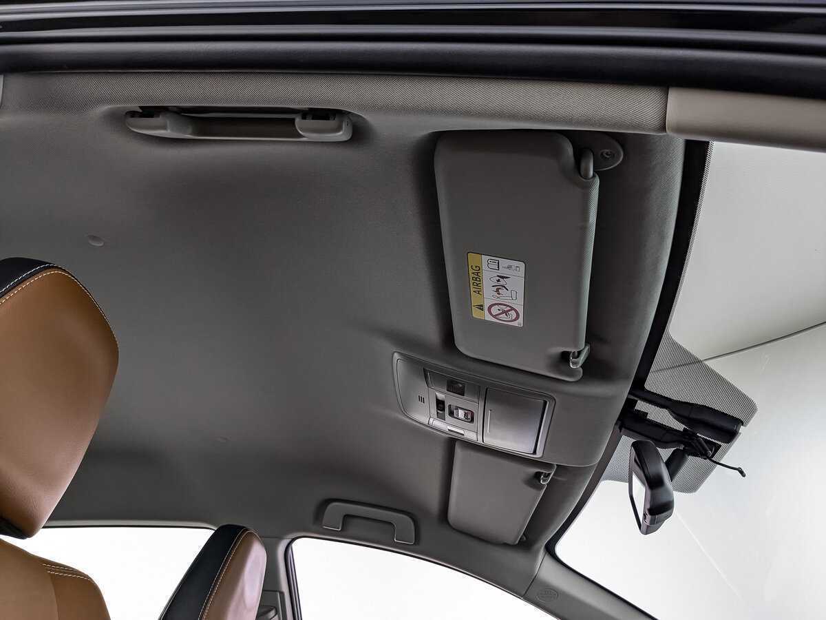 Купить Toyota RAV4 с пробегом. Фото: #18