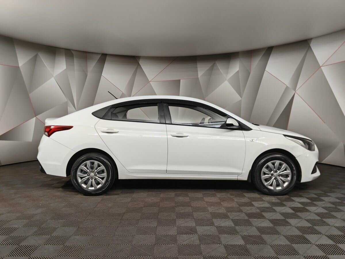Купить Hyundai Solaris с пробегом. Фото: #5