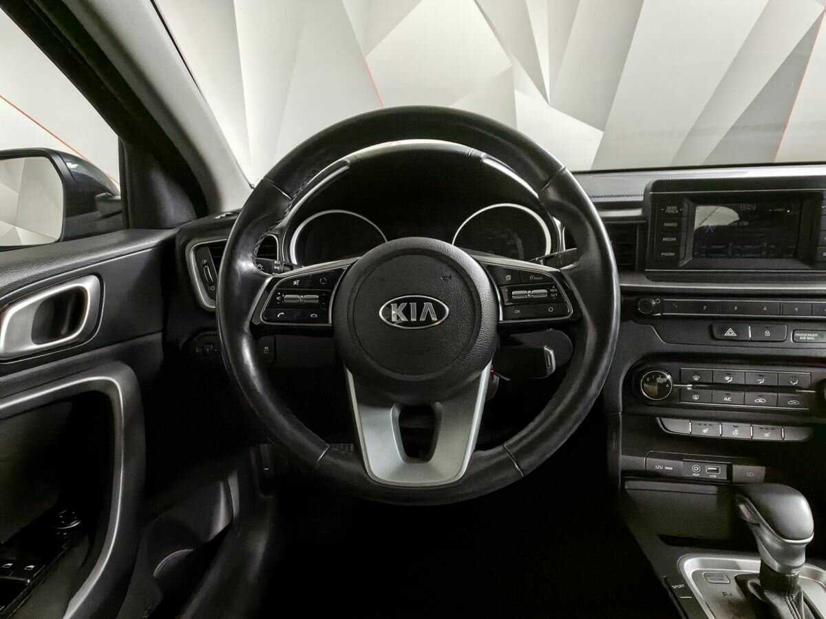 Купить Kia Ceed с пробегом. Фото: #14