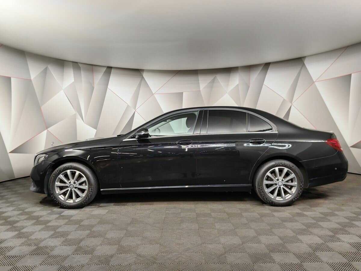 Купить Mercedes-Benz E-Класс с пробегом. Фото: #4