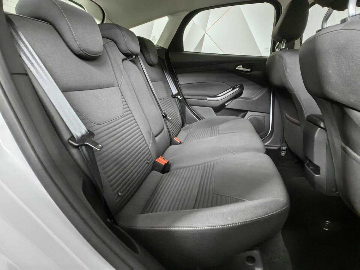 Купить Ford Focus с пробегом. Фото: #11