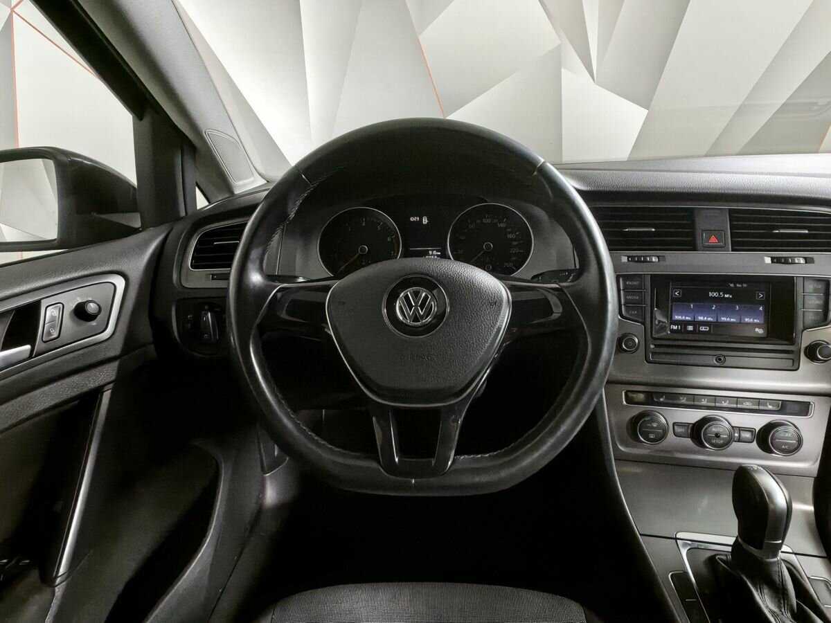 Купить Volkswagen Golf с пробегом. Фото: #14