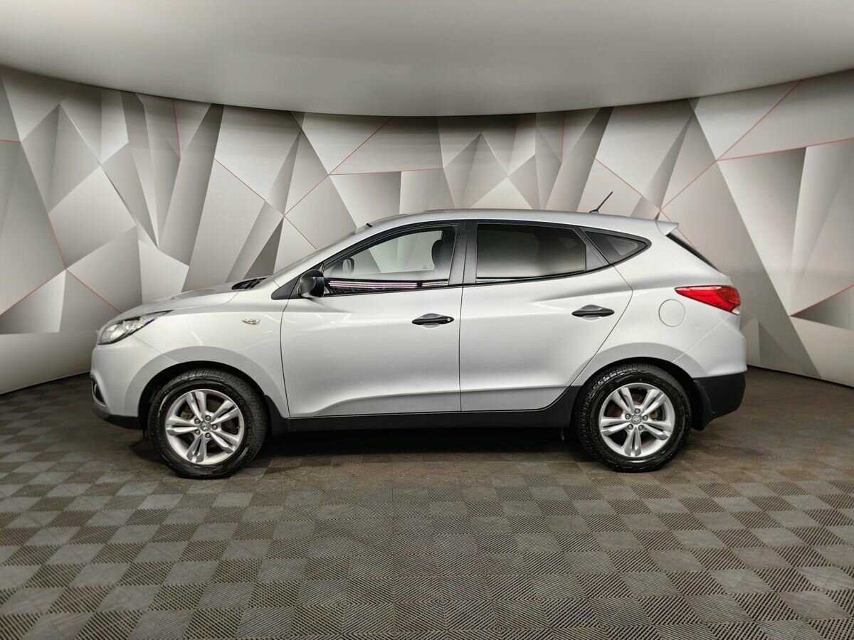 Купить Hyundai ix35 с пробегом. Фото: #4