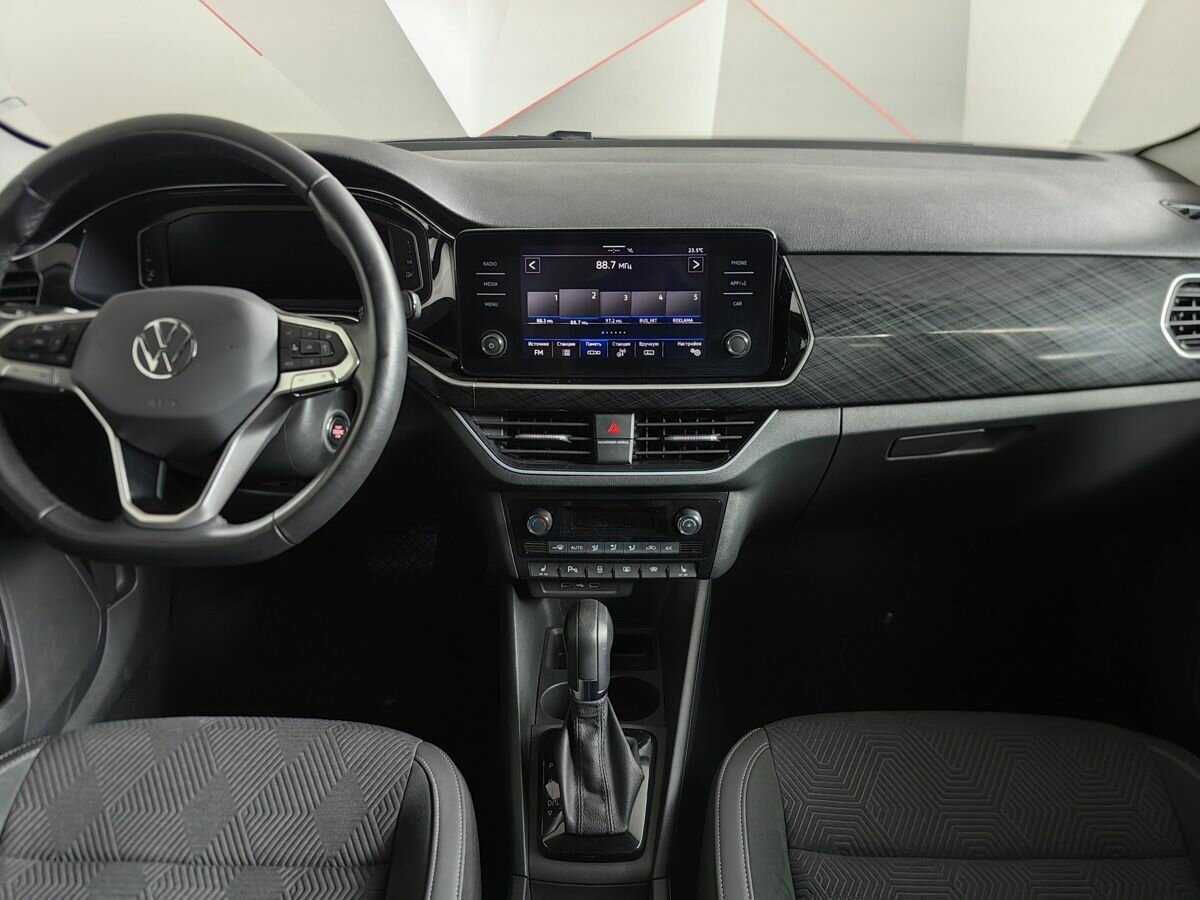 Купить Volkswagen Polo с пробегом. Фото: #10