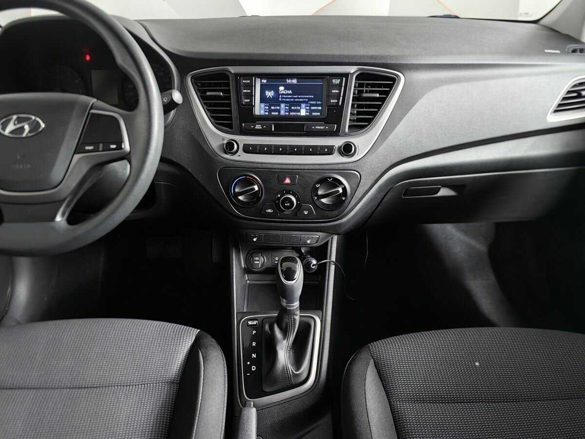 Купить Hyundai Solaris с пробегом. Фото: #10