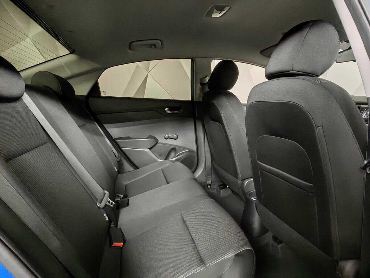 Купить Hyundai Solaris с пробегом. Фото: #11