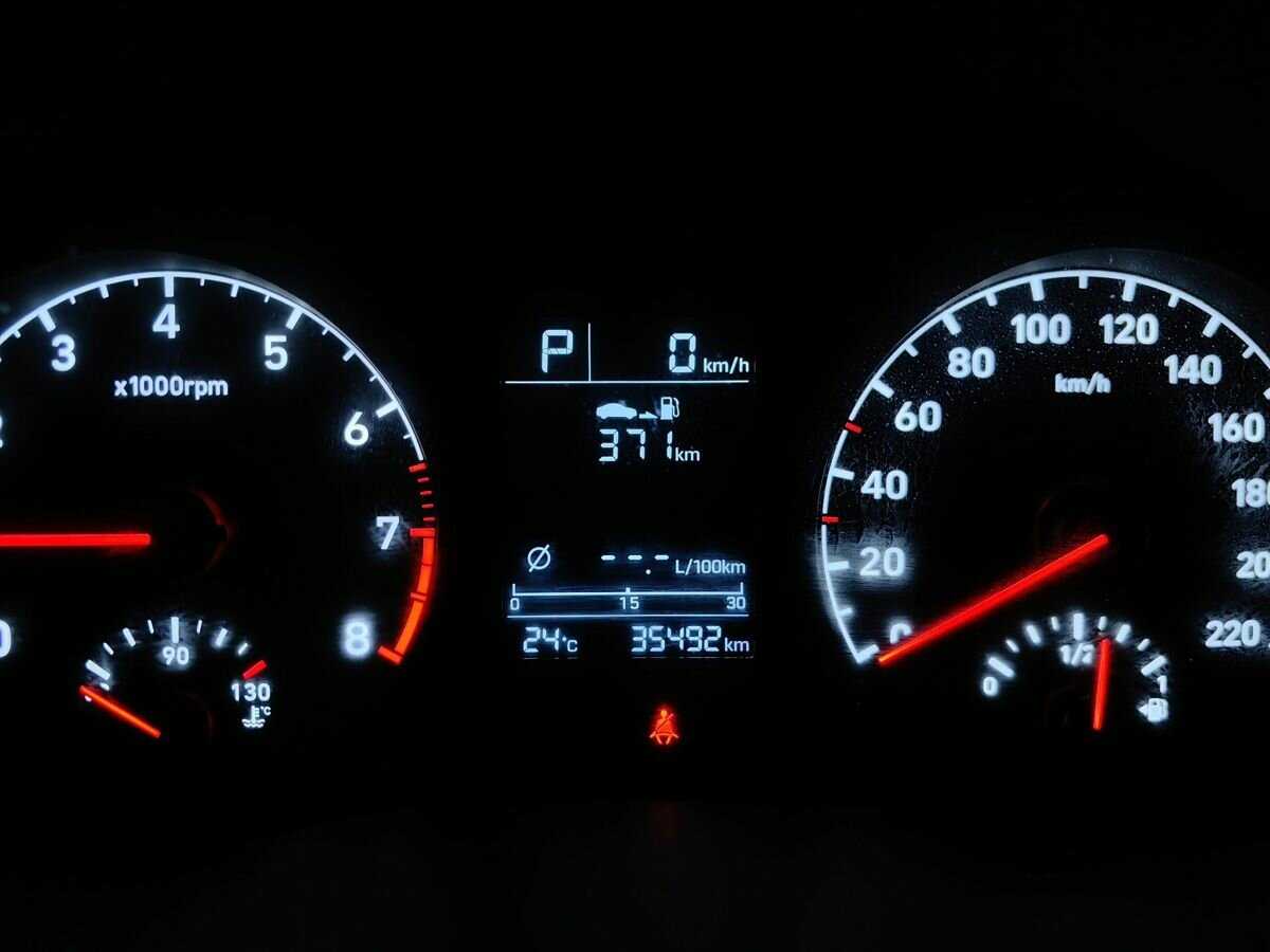 Купить Hyundai Solaris с пробегом. Фото: #15