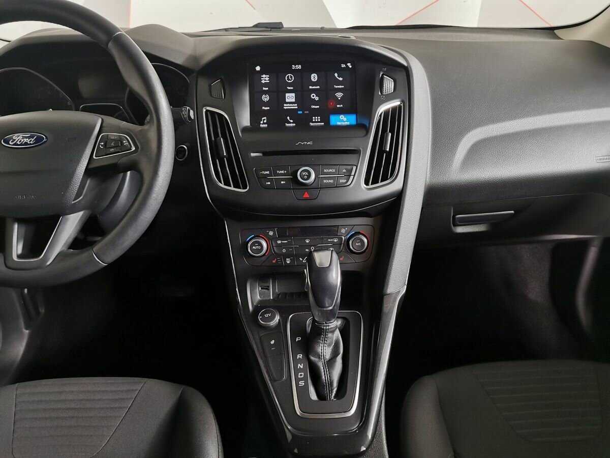 Купить Ford Focus с пробегом. Фото: #10