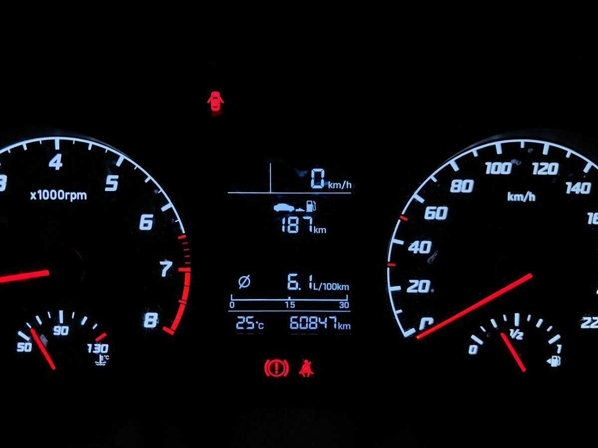 Купить Hyundai Solaris с пробегом. Фото: #15