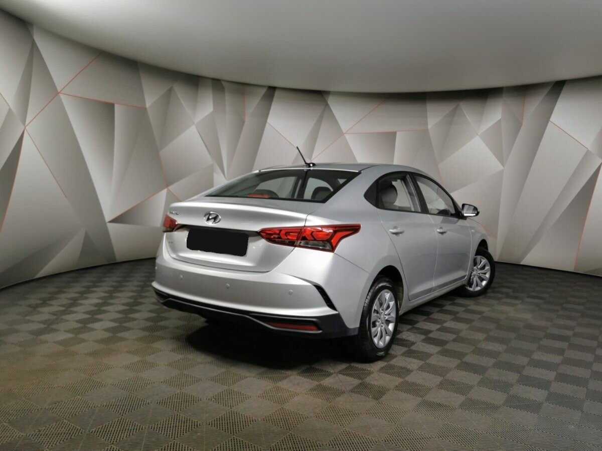 Купить Hyundai Solaris с пробегом. Фото: #1