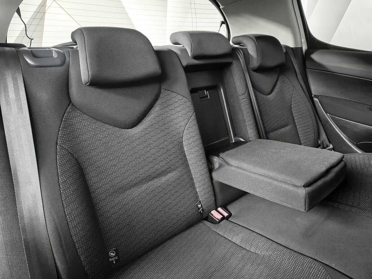 Купить Peugeot 308 с пробегом. Фото: #11