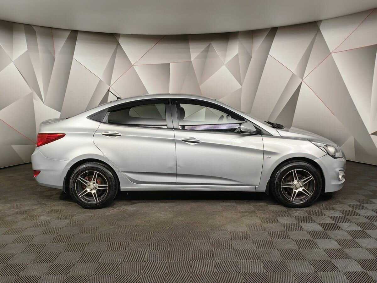 Купить Hyundai Solaris с пробегом. Фото: #5