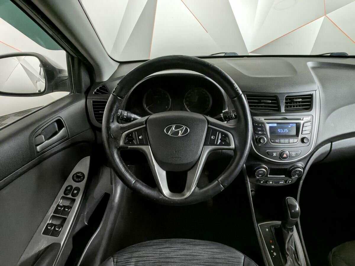 Купить Hyundai Solaris с пробегом. Фото: #14