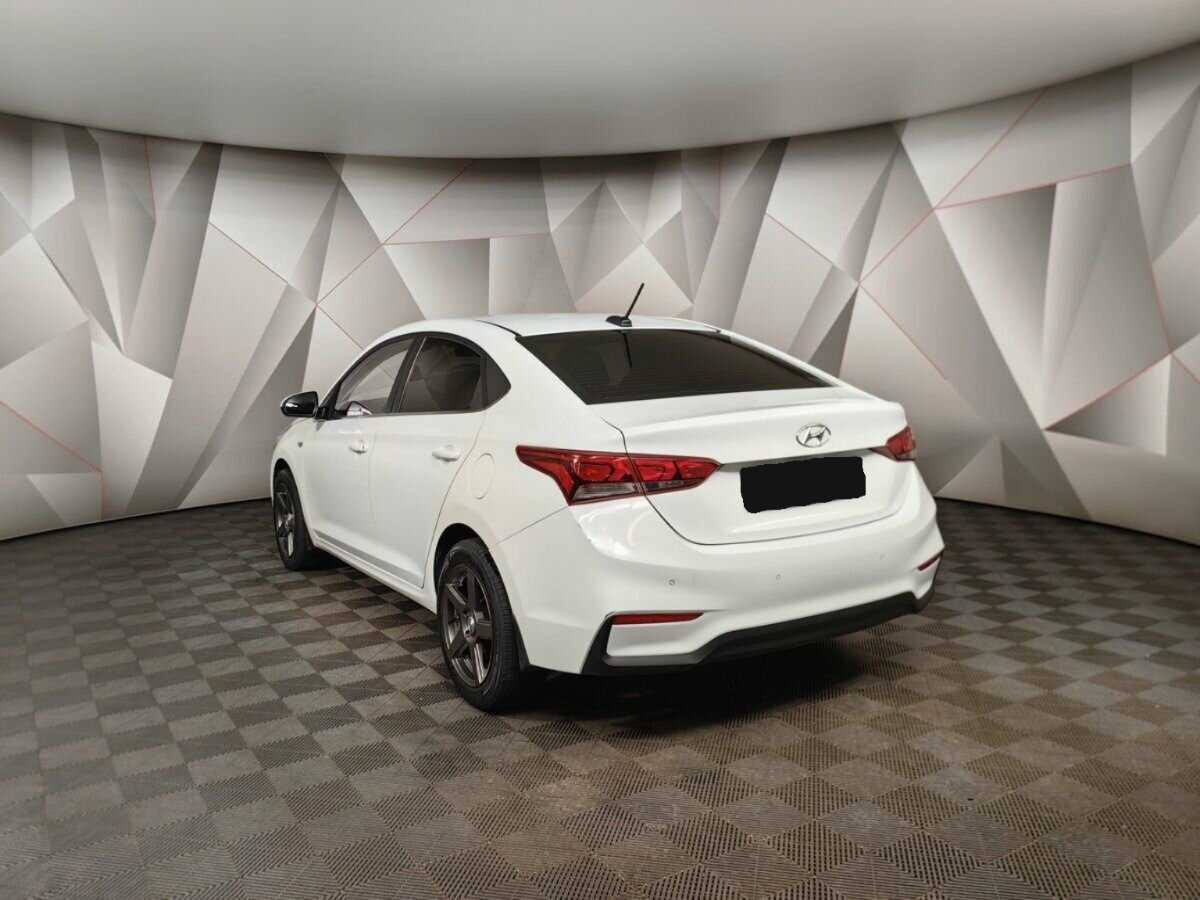 Купить Hyundai Solaris с пробегом. Фото: #3