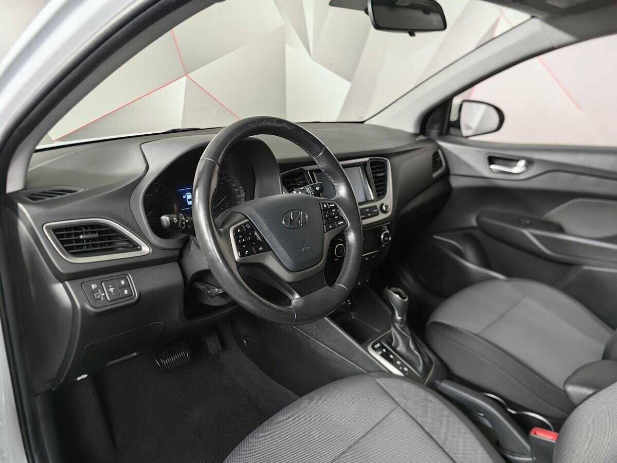 Купить Hyundai Solaris с пробегом. Фото: #8