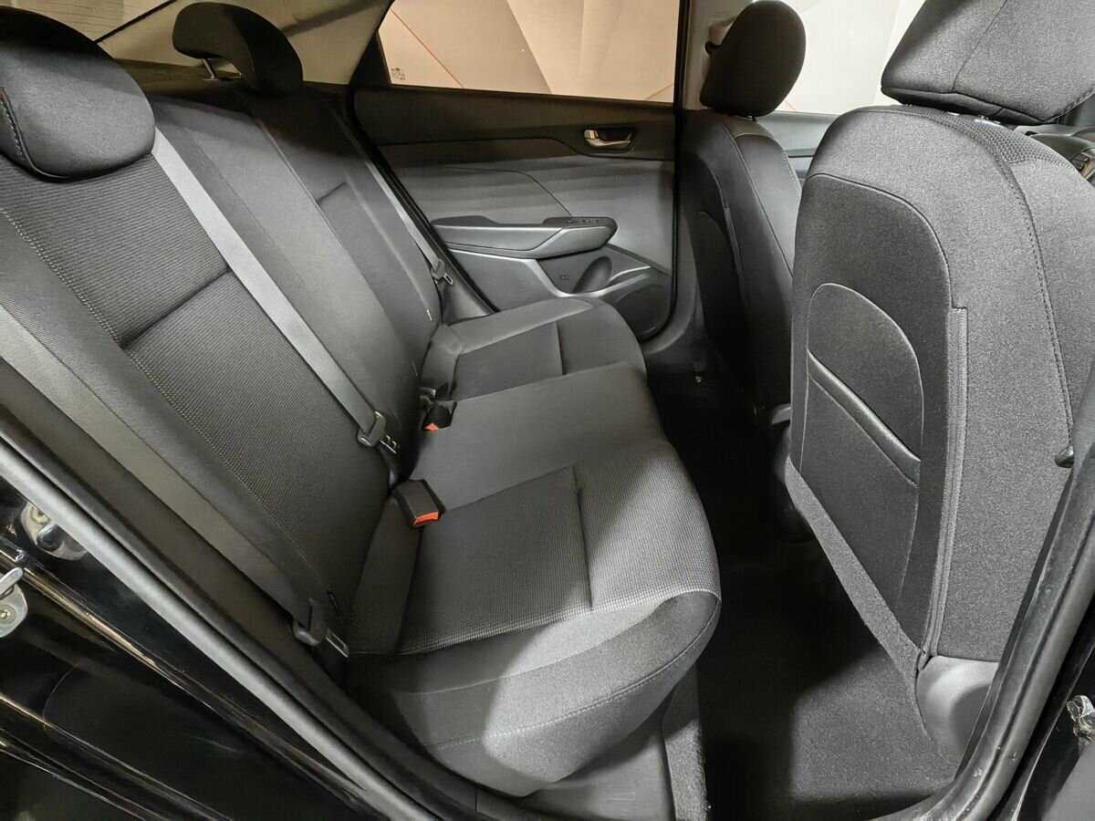 Купить Hyundai Solaris с пробегом. Фото: #11