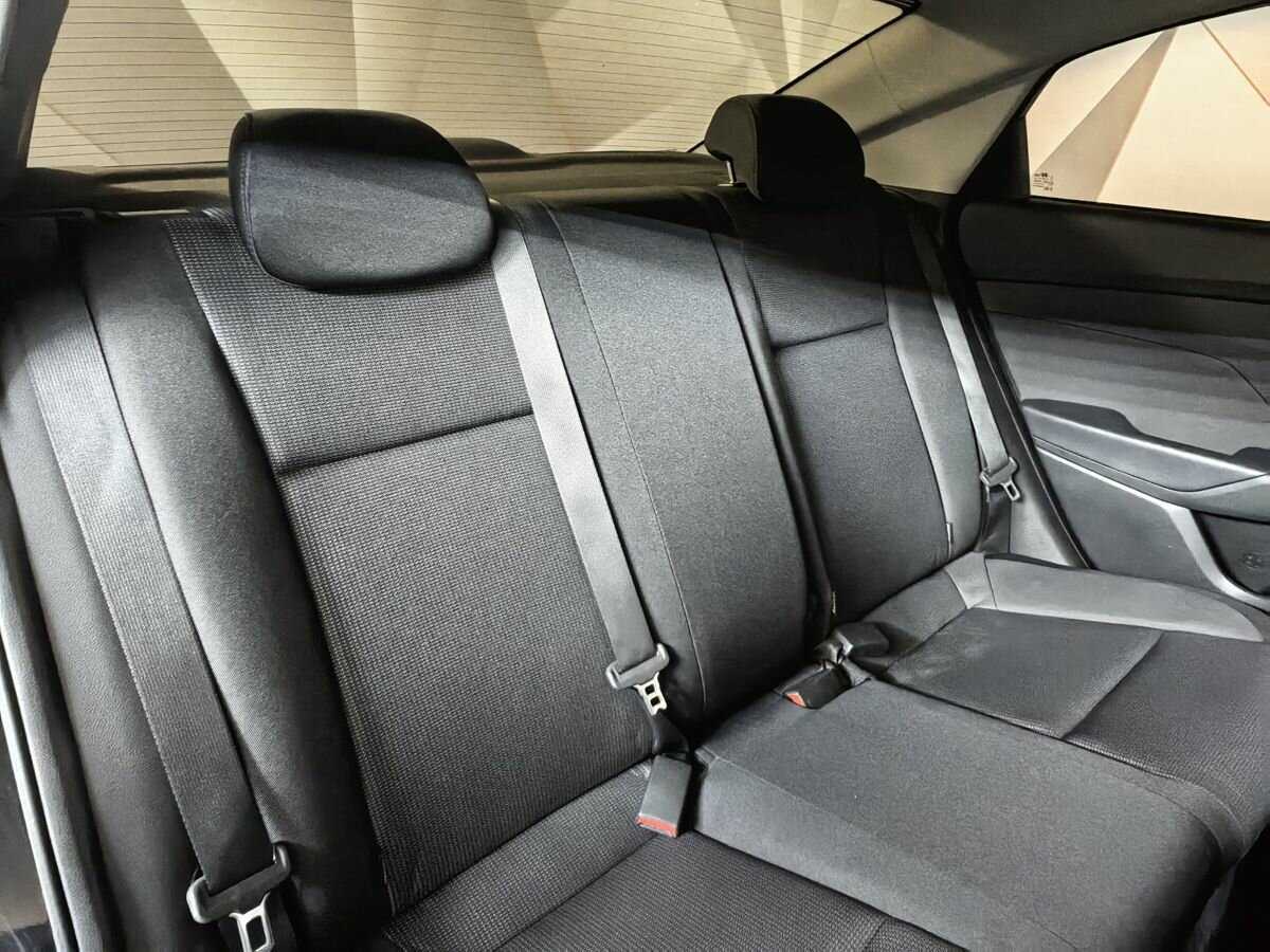 Купить Hyundai Solaris с пробегом. Фото: #12