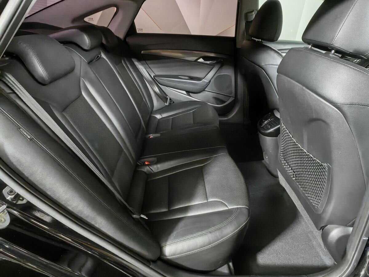 Купить Hyundai i40 с пробегом. Фото: #11