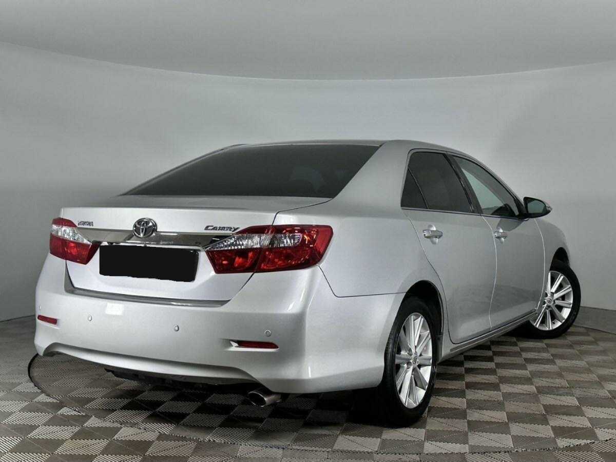 Купить Toyota Camry с пробегом. Фото: #1