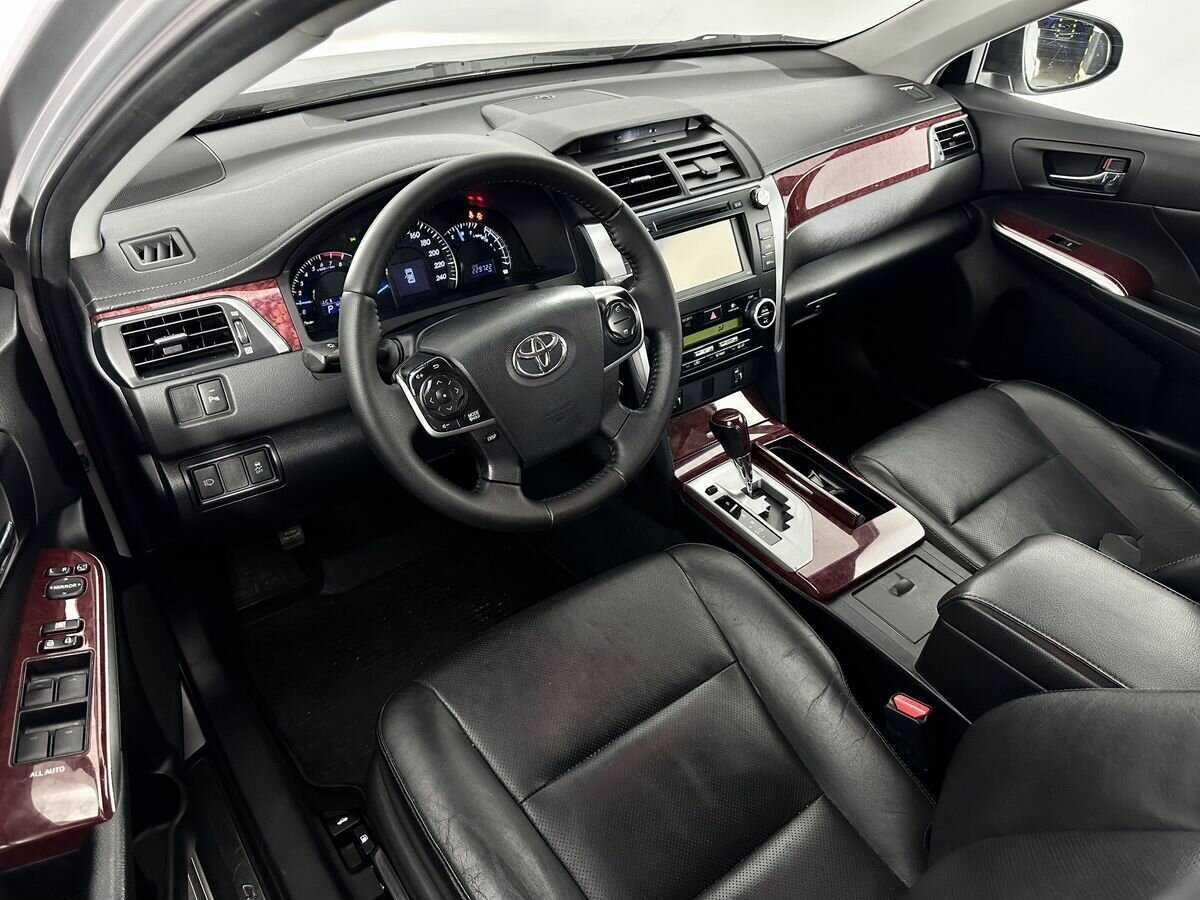 Купить Toyota Camry с пробегом. Фото: #6