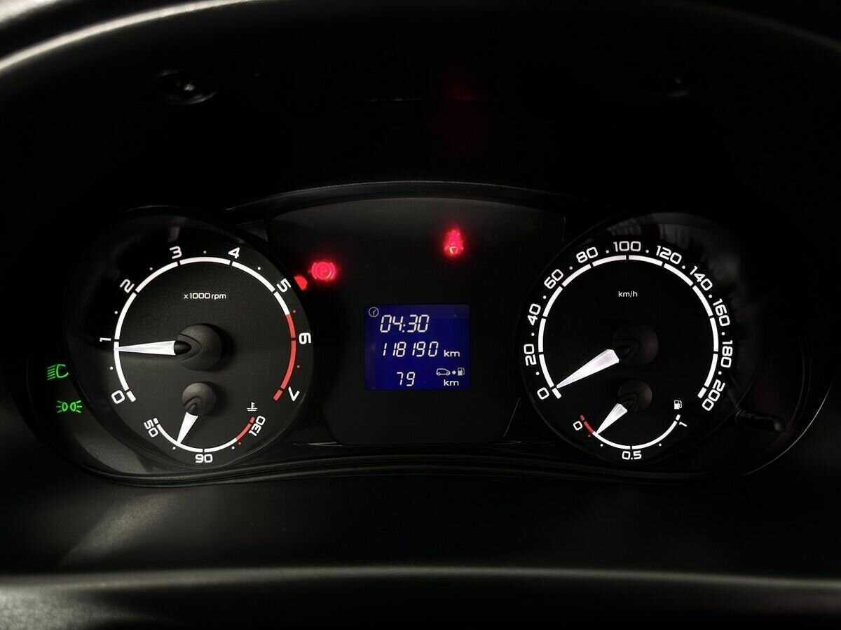 Купить Lada (ВАЗ) Priora с пробегом. Фото: #10