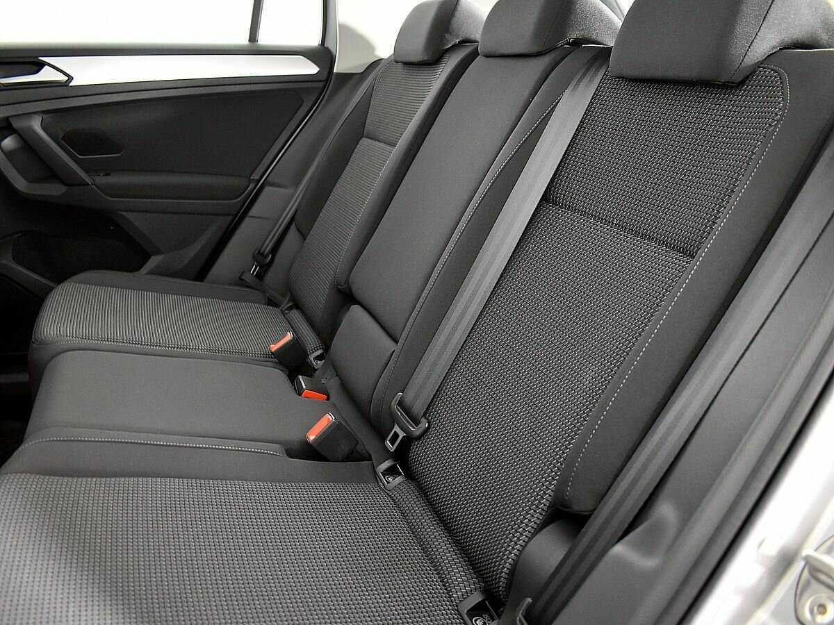 Купить Volkswagen Tiguan с пробегом. Фото: #8