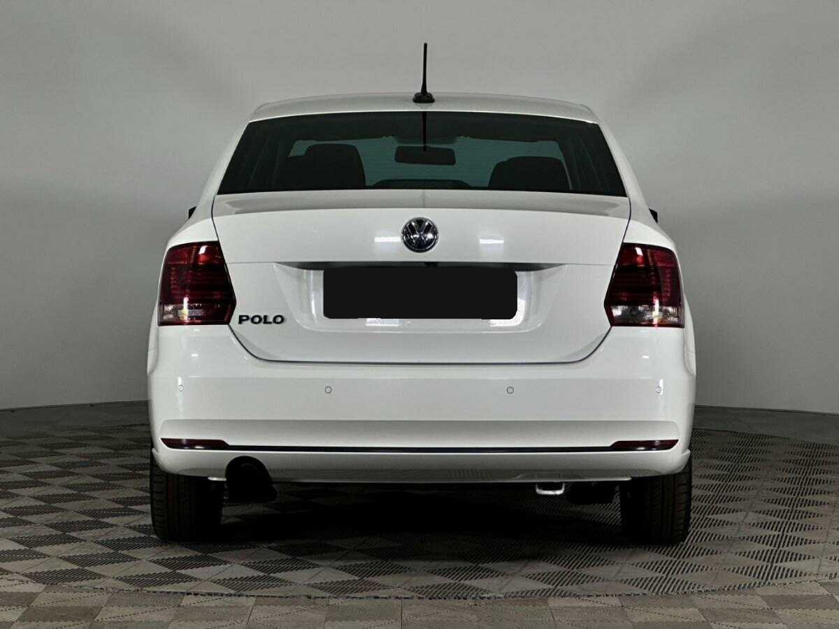 Купить Volkswagen Polo с пробегом. Фото: #3
