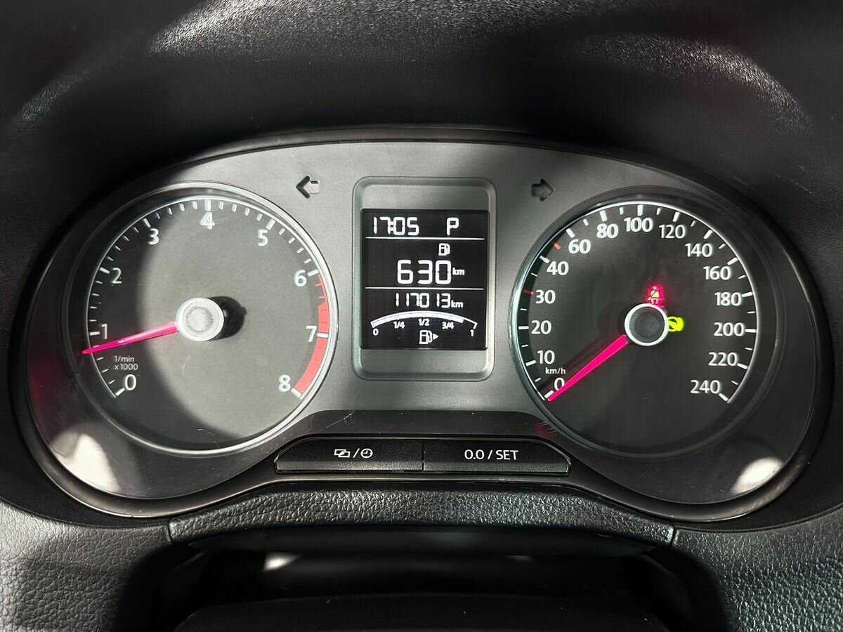 Купить Volkswagen Polo с пробегом. Фото: #10