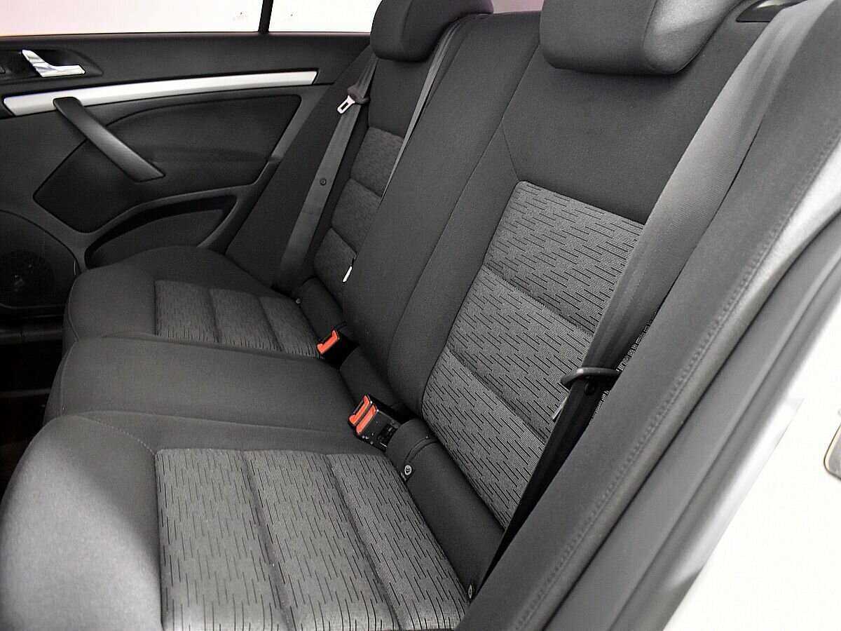 Купить Skoda Octavia с пробегом. Фото: #8