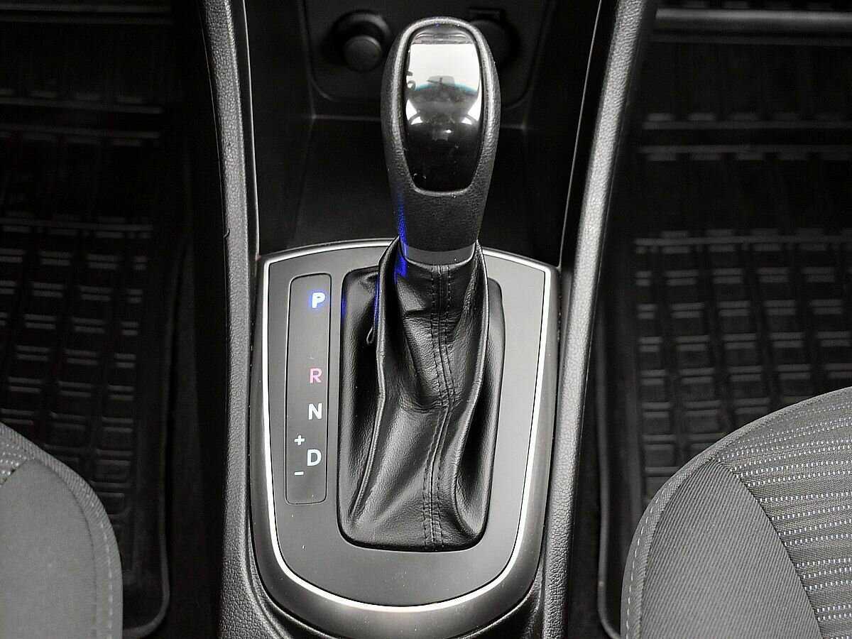 Купить Hyundai Solaris с пробегом. Фото: #13