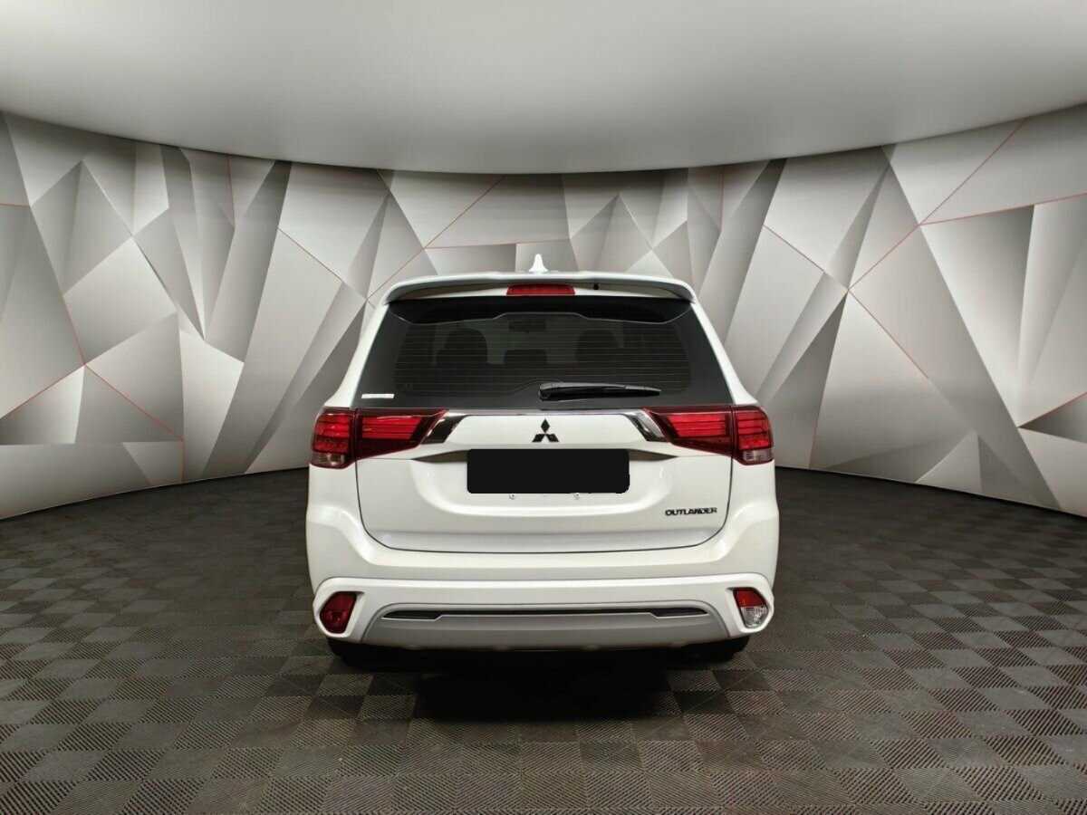 Купить Mitsubishi Outlander с пробегом. Фото: #5