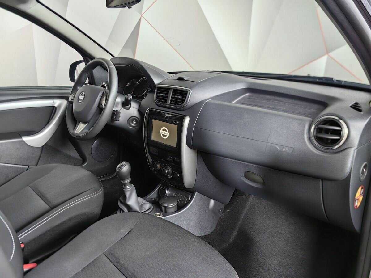 Купить Nissan Terrano с пробегом. Фото: #8