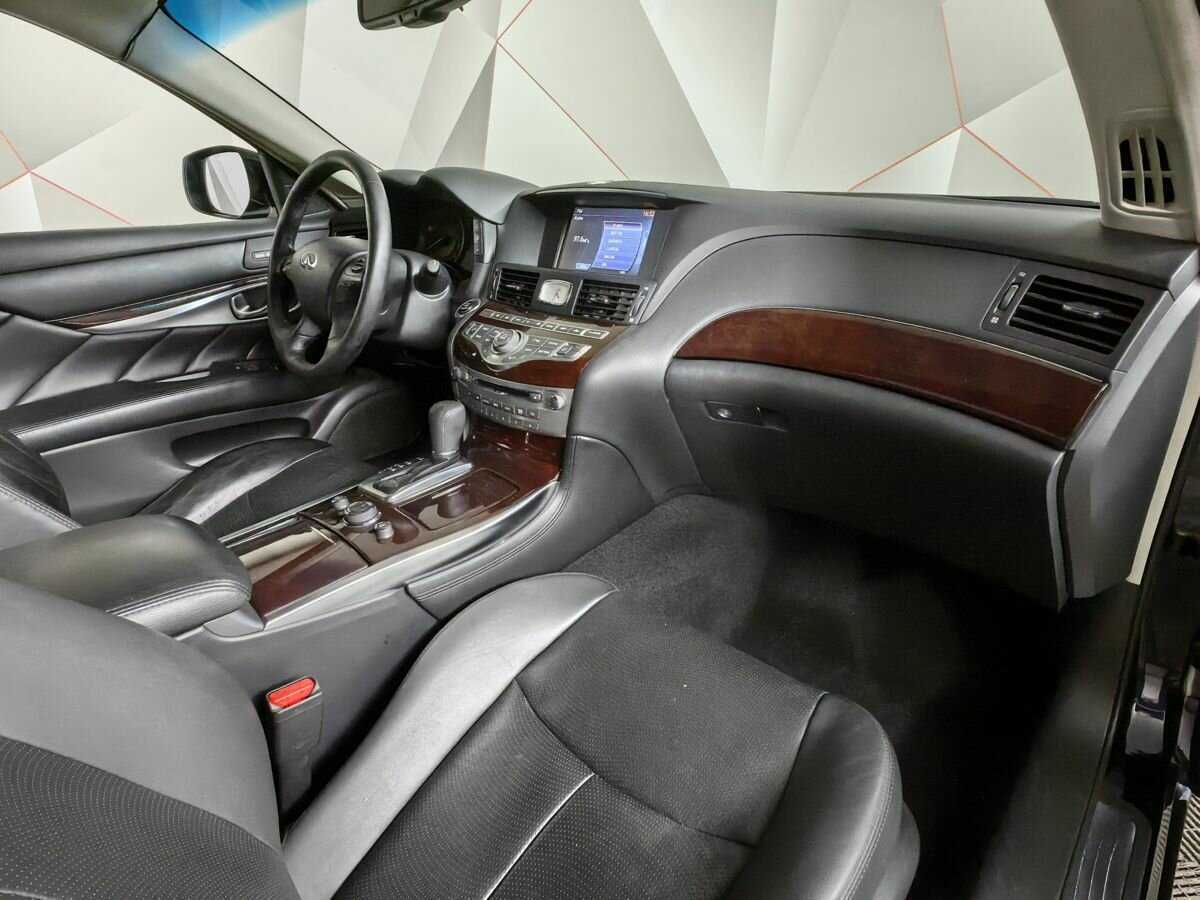 Купить Infiniti Q70 с пробегом. Фото: #8