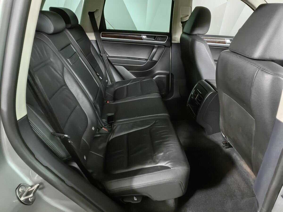 Купить Volkswagen Touareg с пробегом. Фото: #11