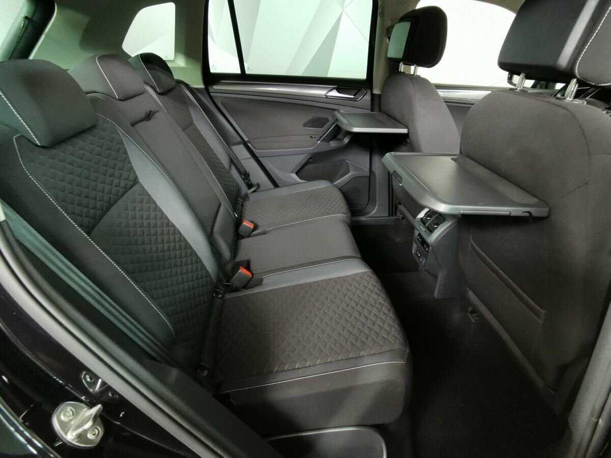 Купить Volkswagen Tiguan с пробегом. Фото: #11