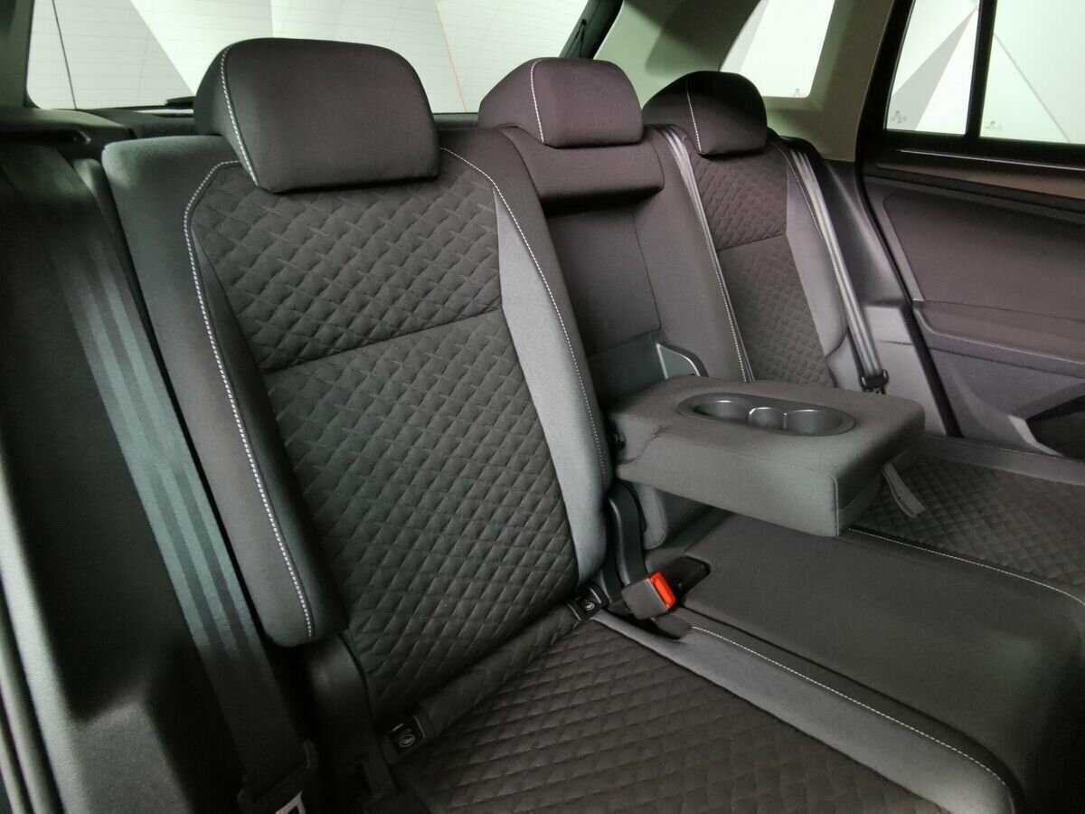 Купить Volkswagen Tiguan с пробегом. Фото: #12