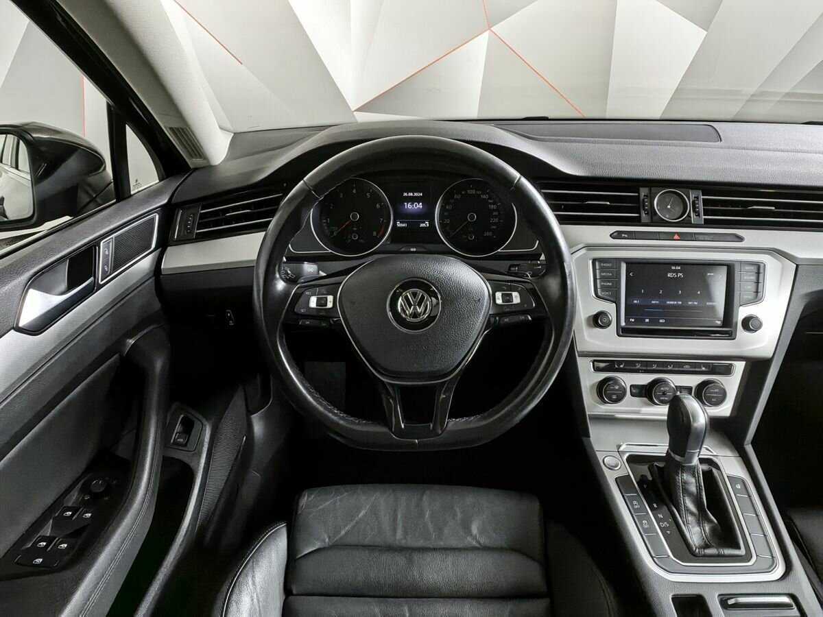 Купить Volkswagen Passat с пробегом. Фото: #14