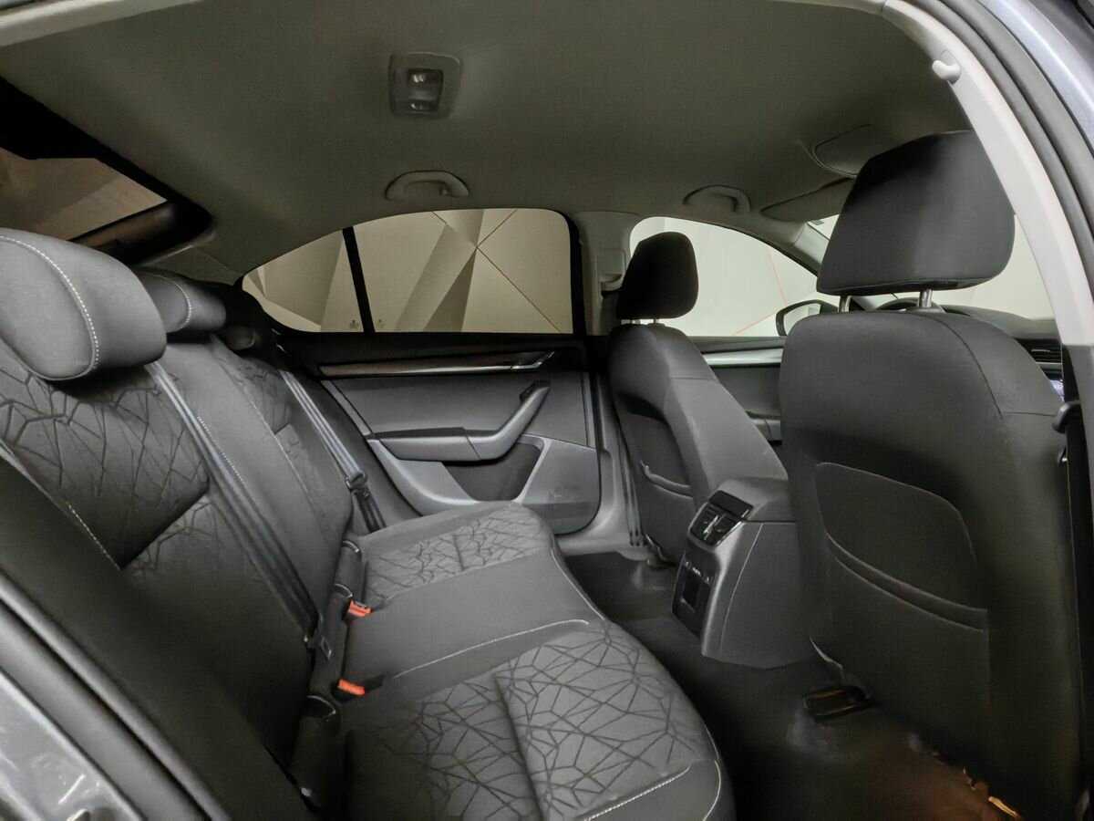 Купить Skoda Octavia с пробегом. Фото: #11