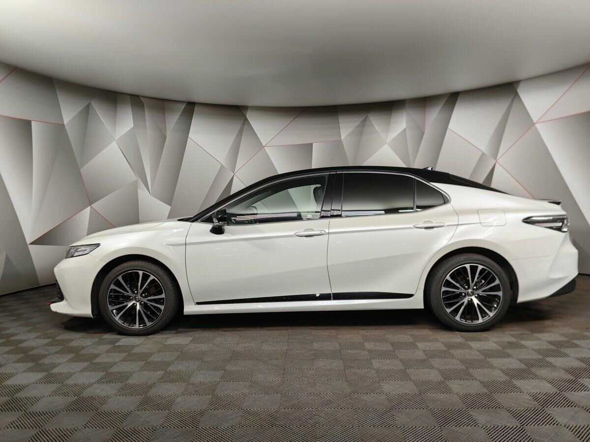Купить Toyota Camry с пробегом. Фото: #4