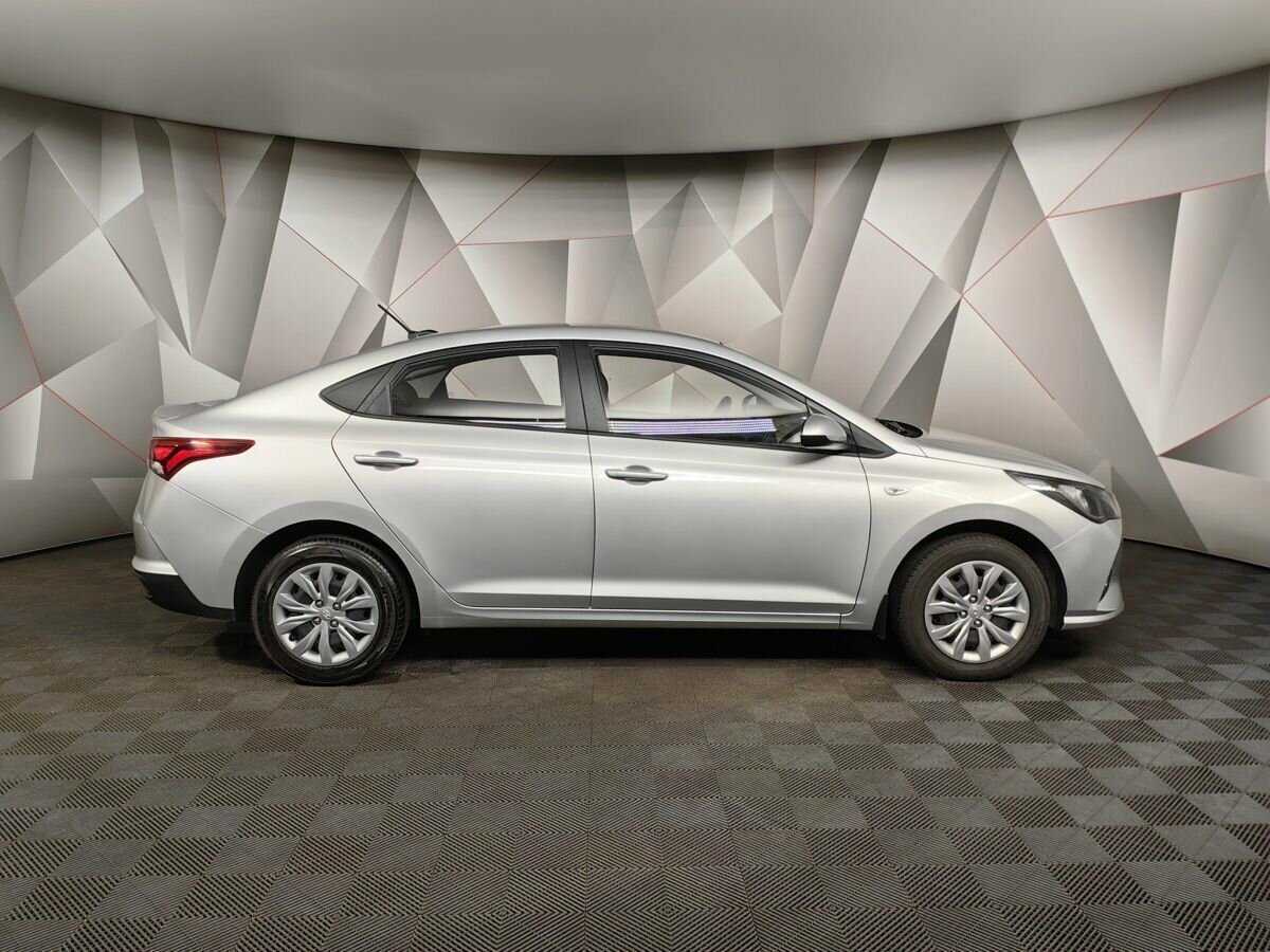Купить Hyundai Solaris с пробегом. Фото: #5