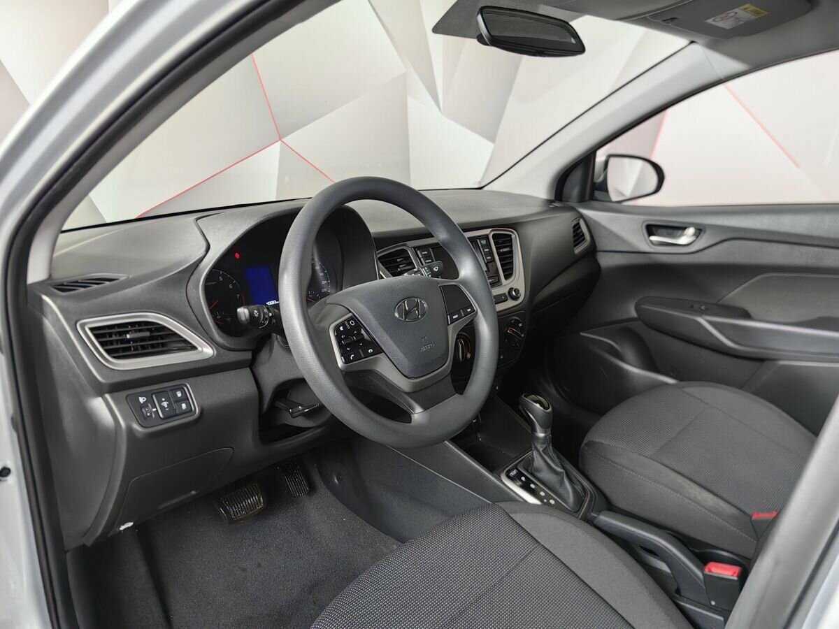 Купить Hyundai Solaris с пробегом. Фото: #13