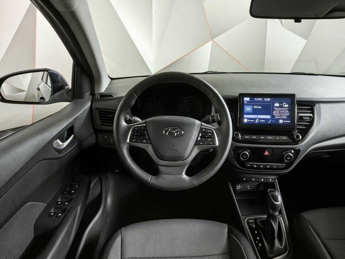 Купить Hyundai Solaris с пробегом. Фото: #13